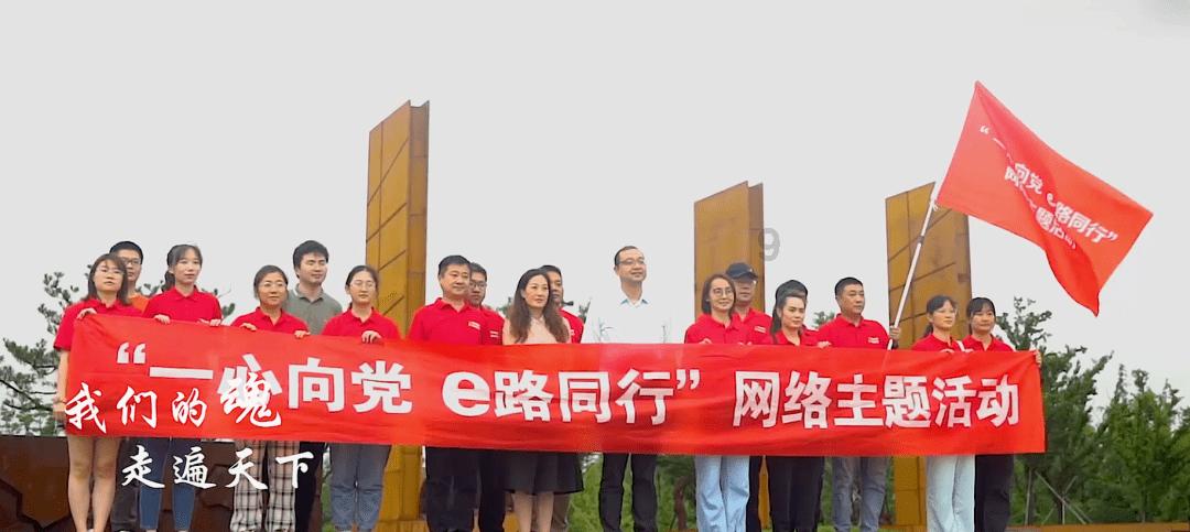 和闺蜜武汉旅游有哪些美食打卡攻略？